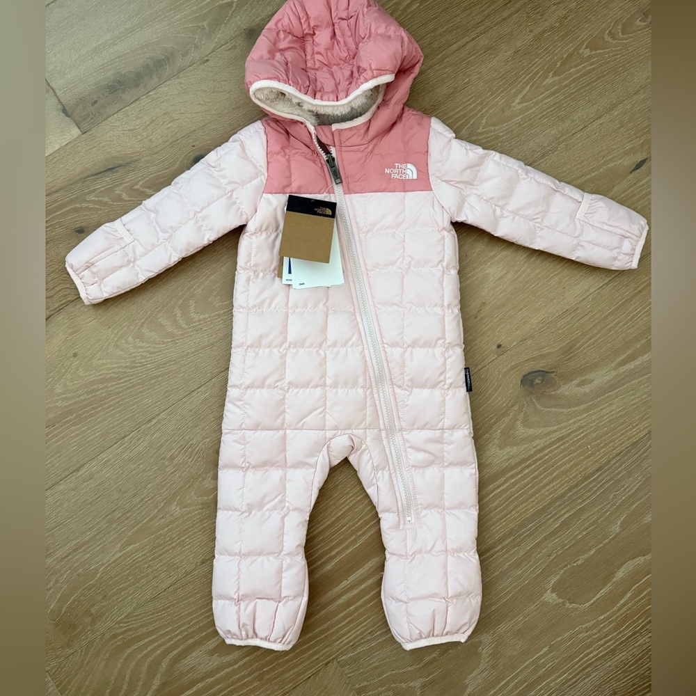 NWT The North Face Infant Thermoball 6-12 months, pink